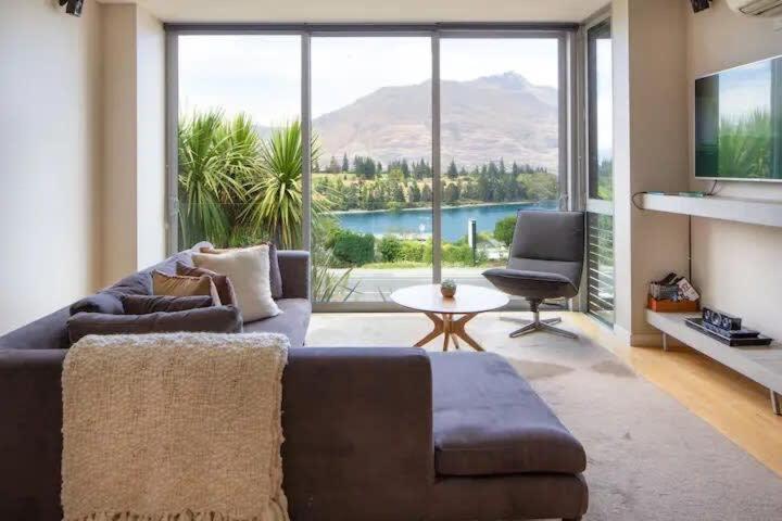 Stunning Lakeview 1 Bedroom Apartment Queenstown Exterior foto